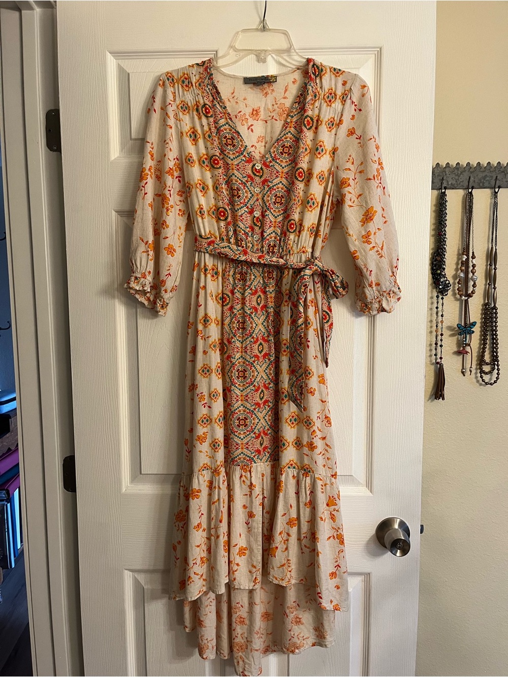Figueroa & Flower Cream Floral High-Low Maxi Dress
